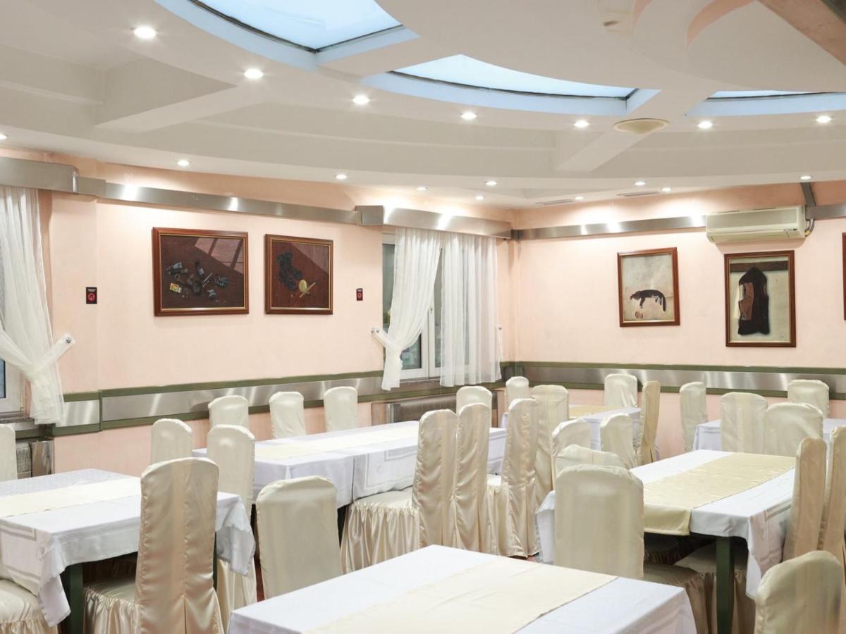 Hotel Lupus Novi Sad Exterior foto